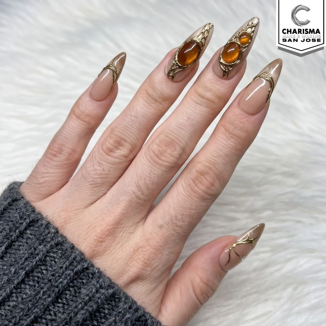 Gel nails art
